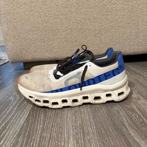 On Running Shoes 10.5 White/Blue